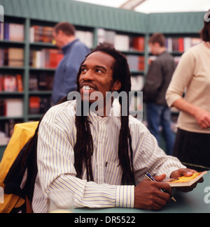 Poète et auteur Benjamin Zephaniah au Hay Festival, Hay-on-Wye au Pays de Galles UK KATHY DEWITT Banque D'Images