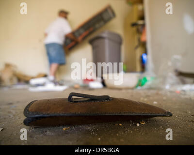 Apr 28, 2009 - Denair, Californie, États-Unis - Propriété de l'ancien propriétaire, à la traîne dans une maison appartenant à une banque forclos à Denair, Californie, É.-U. (crédit Image : &# 169 ; David H. Wells/ZUMAPRESS.com) Banque D'Images