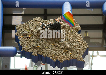 Jan 12, 2009 - Bruxelles, Belgique - un sujet controversé la sculpture de David Cerny qui rit à des stéréotypes des Européens lors du Conseil européen de Bruxelles. (Crédit Image : © Wiktor Dabkowski/ZUMA Press) Banque D'Images