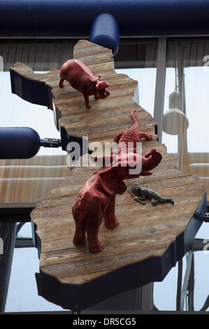 Jan 12, 2009 - Bruxelles, Belgique - un sujet controversé la sculpture de David Cerny qui rit à des stéréotypes des Européens lors du Conseil européen de Bruxelles. (Crédit Image : © Wiktor Dabkowski/ZUMA Press) Banque D'Images