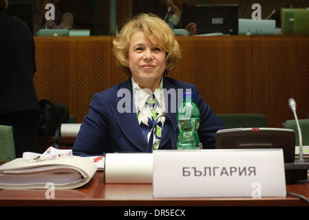 Mar 09, 2009 - Bruxelles, Belgique - Le ministre bulgare des affaires sociales, Emilia MASLAROVA au début de l'UE (Union européenne) AFFAIRES SOCIALES Réunion du conseil au siège européen. (Crédit Image : © Wiktor Dabkowski/ZUMA Press) Banque D'Images