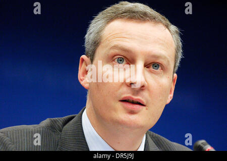 Dec 19, 2008 - Bruxelles, Belgique - Le secrétaire d'Etat français chargé des Affaires européennes, BRUNO LE MAIRE lors de la conférences d'adhésion avec la Croatie et la Turquie au niveau ministériel au siège du Conseil européen. (Crédit Image : © Wiktor Dabkowski/ZUMA Press) Banque D'Images