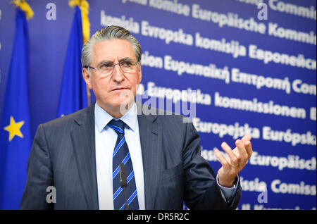 Mar 12, 2009 - Bruxelles, Belgique - au siège de la Commission européenne à Bruxelles, les représentants de l'UE répondre avec les partenaires sociaux pour un échange de vues informel, notamment sur le prochain Conseil de printemps et sur les préparatifs de l'UE Sommet sur l'emploi en mai. Sur la photo : le secrétaire général de l'Union des confédérations de l'industrie et des employeurs d'Europe (l'Europe), Philippe Banque D'Images