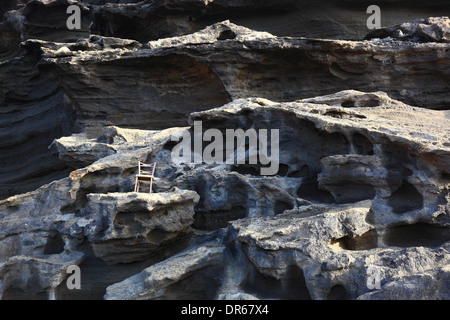 Rock formation sur le cratère volcanique d'El Golfo, dans le sud-ouest de Lanzarote, îles canaries, espagne Banque D'Images