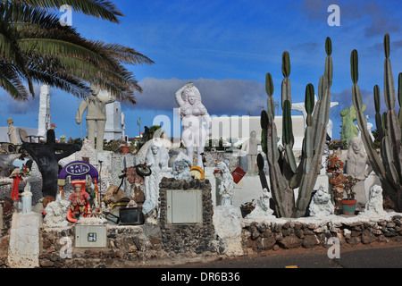 Le kitsch et l'encombrement shop, art, artisanat, marché aux puces, Teguise, Lanzarote, îles canaries, espagne Banque D'Images