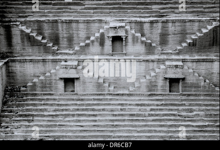 Ainsi l'étape ancienne à Jodhpur, au Rajasthan en Inde en Asie du Sud. L'histoire de l'Art de l'Inde antique culture Architecture Historique Billet Wanderlust Banque D'Images