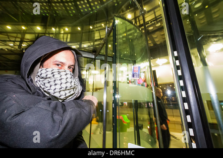 Protestation contre avantages Street UK TV show en dehors de Channel 4 à Londres Banque D'Images