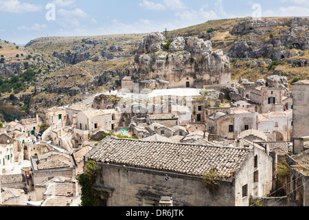 Le Dodici Lune Monterrone, Sasso, Matera, Italie du sud : églises de Santa Maria de Idris et d'Giovanni, avec des maisons troglodytes sassi iconique et logements Banque D'Images