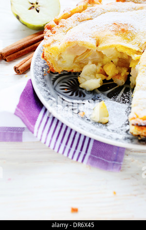 Tarte aux pommes d'or, de l'alimentation libre Banque D'Images