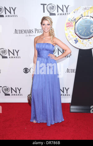 Par la 66e assemblée annuelle, tenue à Tony Awards - Arrivals Beacon Theatre de New York, USA - 10.06.12 Banque D'Images