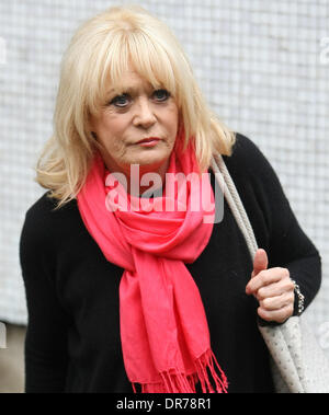 Sherrie Hewson en dehors de l'ITV studios London, England - 11.06.12 Banque D'Images