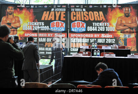 Atmosphère David Haye v Dereck Chisora : Pré-match conférence de presse tenue à l'hôtel Park Plaza Riverbank. Londres, Angleterre - 12.06.12 Banque D'Images