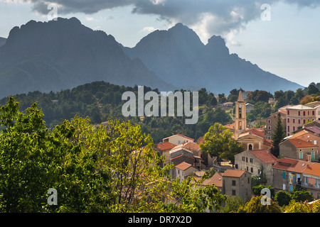 Village de montagne d'Evisa, Golo Vallée, Corse-du-Sud, Corse, France Banque D'Images