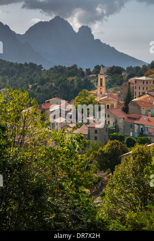 Village de montagne d'Evisa, Golo Vallée, Corse-du-Sud, Corse, France Banque D'Images