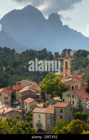 Village de montagne d'Evisa, Golo Vallée, Corse-du-Sud, Corse, France Banque D'Images