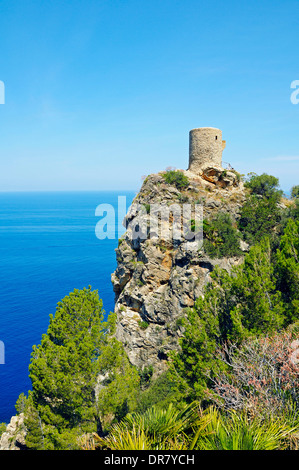 Tour de guet historique, Torre del Verger, également Torre de ses dessins animés, près du village de Banyalbufar, la Sierra de Tramuntana Banque D'Images