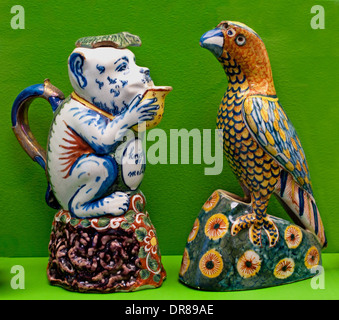 Singe perroquet Delfts Delft 17 - 18 ème siècle porcelaine delft Pays-Bas néerlandais Animaux Banque D'Images