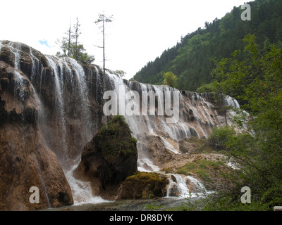 Cascade de perles à Jiuzhaigou, Chine Banque D'Images