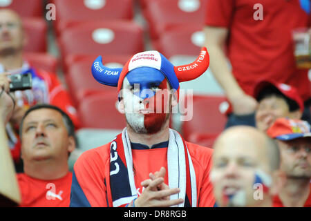Atmosphère Fans de Portugal et République tchèque montrent leur soutien avant les équipes alignées les unes contre les autres dans le trimestre dernier stade de l'Euro 2012 Varsovie, Pologne - 21.06.12 Banque D'Images