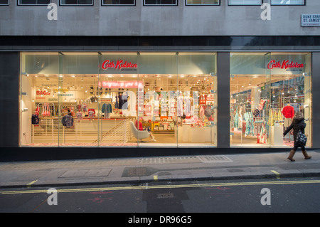 Magasin phare Cath Kidston, sur 3 étages, au 180 Piccadilly, dans le centre de Londres Banque D'Images