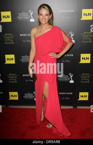 Kim Matula Daytime Emmy Awards 39e - Arrivées à Beverly Hills, Californie - 23.06.12 Banque D'Images