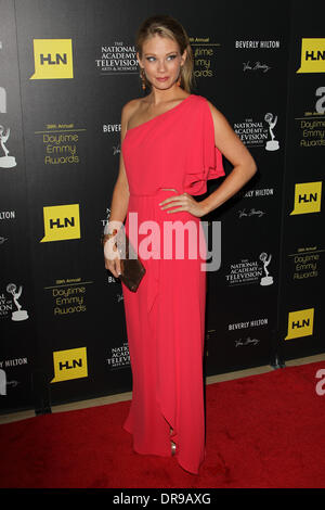 Kim Matula Daytime Emmy Awards 39e - Arrivées à Beverly Hills, Californie - 23.06.12 Banque D'Images