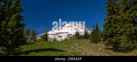 De l'Oregon, USA - côté sud du Mont Hood, 11 240 volcan pied en cascades. Banque D'Images