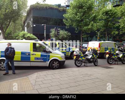 Une atmosphère de bus 10 s'est écrasé dans l'unisson immeuble sur Church Way Londres, Angleterre - 05.07.12 Banque D'Images