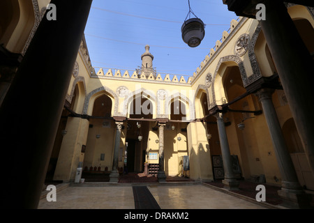 Aqmar Mosquée Mosquée- gris - Al-Jam'e al-ِAqmar (intérieur) Banque D'Images