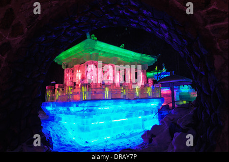 La 30e Harbin International Ice and Snow Sculpture Festival en 2014. Chine Banque D'Images