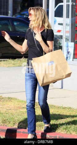 Ellen Pompeo shopping sur Beverly Blvd Los Angeles, Californie - 06.07.12 Banque D'Images