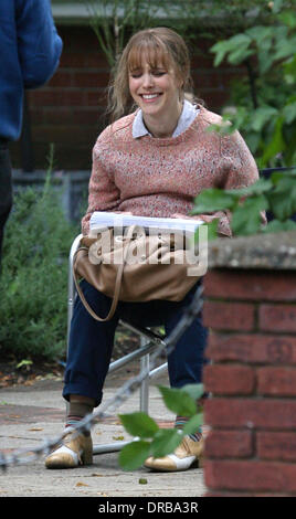 Rachel McAdams sur le tournage de 'Temps', sur place, à Londres. Rachel McAdams joue Marie enceinte et Donald Mormaer Gleeson est moulé comme à celle de Tim dans le nouveau film de Richard Curtis. Londres, Angleterre - 08.07.12 Banque D'Images