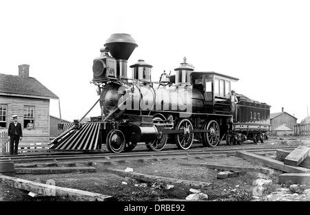 Louisville et Nashville Rail Road 2-6-0 'mogul' locomotive à vapeur. Photographié à Bowling Green, Kentucky, USA en décembre 1887. Banque D'Images