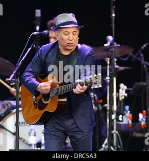 Paul Simon, effectue l'album 'Graceland' live au Hard Rock appelant à Hyde Park - Jour 3 Londres, Angleterre - 15.07.12 Banque D'Images