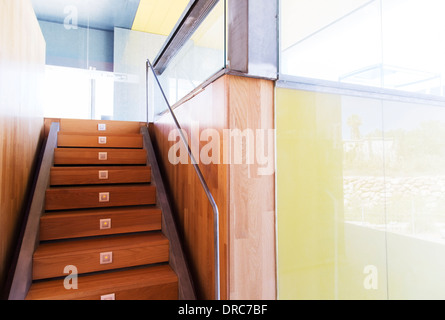 Escalier dans modern office Banque D'Images