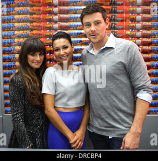 Lea Michele, Naya Rivera, Cory Monteith San Diego Comic-Con 2012 - 'Glee' - Stand Signature San Diego, Californie - 14.07.12 comprend : Lea Michele, Naya Rivera, Cory Monteith Où : San Diego, CA Quand : 14 juillet 2012 Banque D'Images