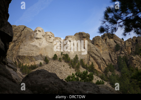 La sculpture de granit du Mont Rushmore y compris les visages de Washington, Jefferson, Roosevelt et Lincoln Banque D'Images