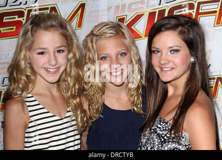 Chloe Lukasiak, Paige Hyland, Brooke Hyland KIIS 102.7 Teen Choice Awards - Arrivals Lounge a tenu à l'hôtel W Los Angeles, Californie - 19.07.12 Banque D'Images