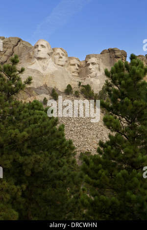 La sculpture de granit du Mont Rushmore y compris les visages de Washington, Jefferson, Roosevelt et Lincoln Banque D'Images