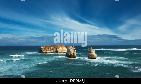 Célèbres rochers dans la baie d'Îles Parc Côtier,Great Ocean Road, l'Australie Banque D'Images