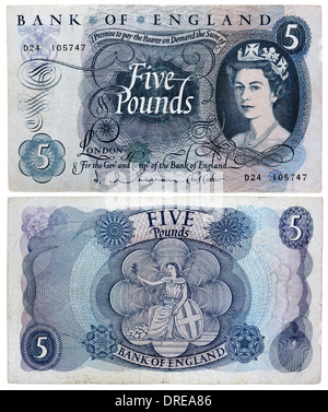 Billet de 5 livres, la reine Elizabeth II et Britannia assise, UK, 1963 Banque D'Images