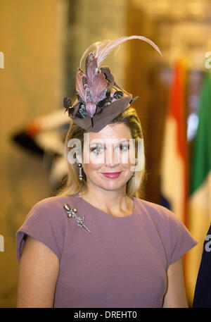 Rome, Italie. 23 Jan, 2014. Reine Maxima des Pays-Bas présente au Palais du Quirinal à Rome, 23 janvier 2014. Le couple royal néerlandais est sur une visite d'introduction à l'Italie. Photo : Patrick van Katwijk/Piscine/ Crédit : afp photo alliance/Alamy Live News Banque D'Images