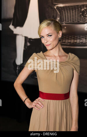 Jaime King dévoile la Lexus LS 460 F Sport avec une exposition de photos par Ellen von Unwerth au Metreon Vue sur la ville de San Francisco, Californie - 30.07.12 Banque D'Images