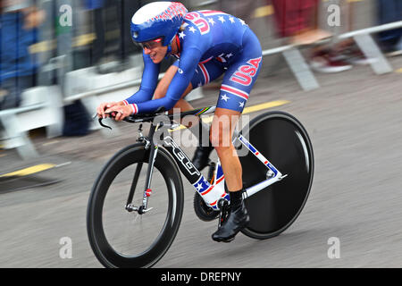 Kristin Armstrong des USA pour les Jeux Olympiques de 2012 à Londres - le temps des femmes procès événement cycliste Kingston upon Thames, Angleterre - 01.08.12 Crédit : WENN.com Où : Thames, Royaume-Uni Quand : 01 sept 2012 Banque D'Images