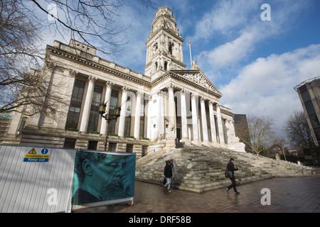 Portsmouth Guildhall Square, où la statue de Charles Dickens est d'être placé, Portsmouth, Hampshire, England, UK Banque D'Images