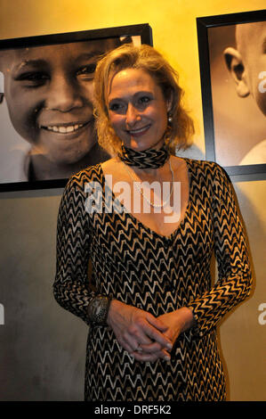 Caroline Goodall autoroute soins l'ambassadeur mondial d'assiste à un "pour le sourire d'un enfant' exposition sur le 23 janvier 2014 à Barcelone, Espagne. Banque D'Images