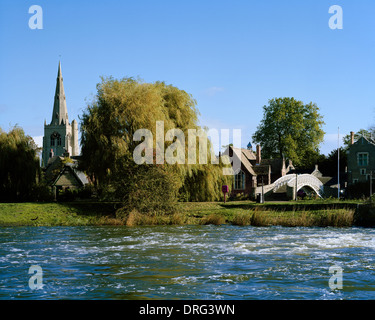 River Great Ouse à Godmanchester Cambridgeshire Banque D'Images