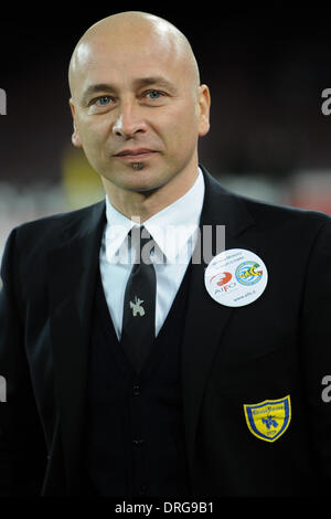 Naples, Italie. 25 Jan, 2014. Eugenio Corini AC Chievo Football coach pendant italien de série : un match entre SSC Napoli et AC Chievo Verona au Stadio San Paolo de Naples, Italie, le 25 janvier 2014. Credit : Franco Romano/NurPhoto ZUMAPRESS.com/Alamy/Live News Banque D'Images