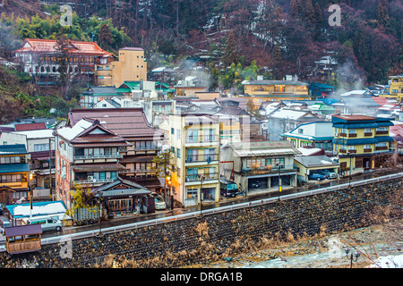 La petite ville de Shibu Onsen dans la préfecture de Nagano. La ville est célèbre pour les nombreuses maisons bains historiques qui s'y trouve. Banque D'Images