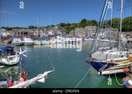 Le village pittoresque de Yachting à Mariner à Cornwall Padstow Banque D'Images